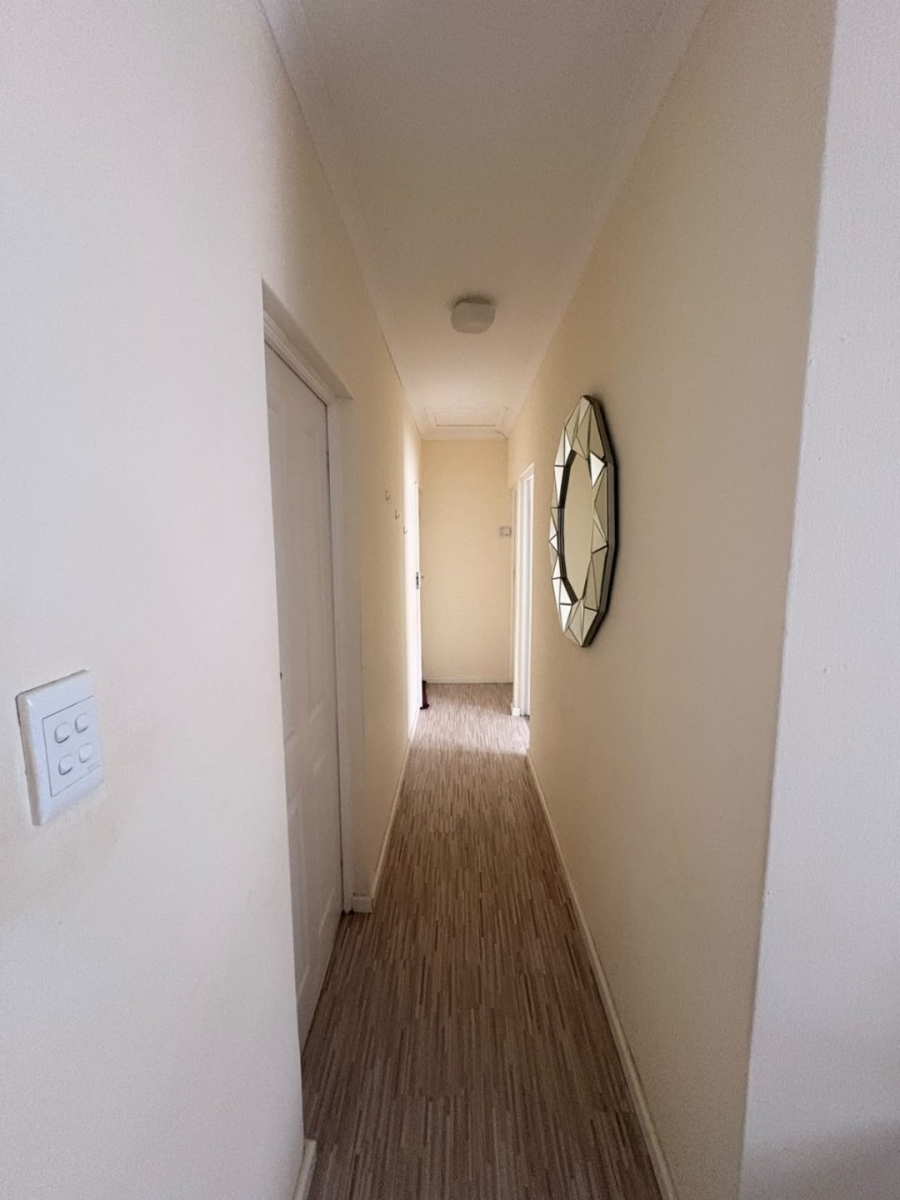 3 Bedroom Property for Sale in Cove Rock Eastern Cape